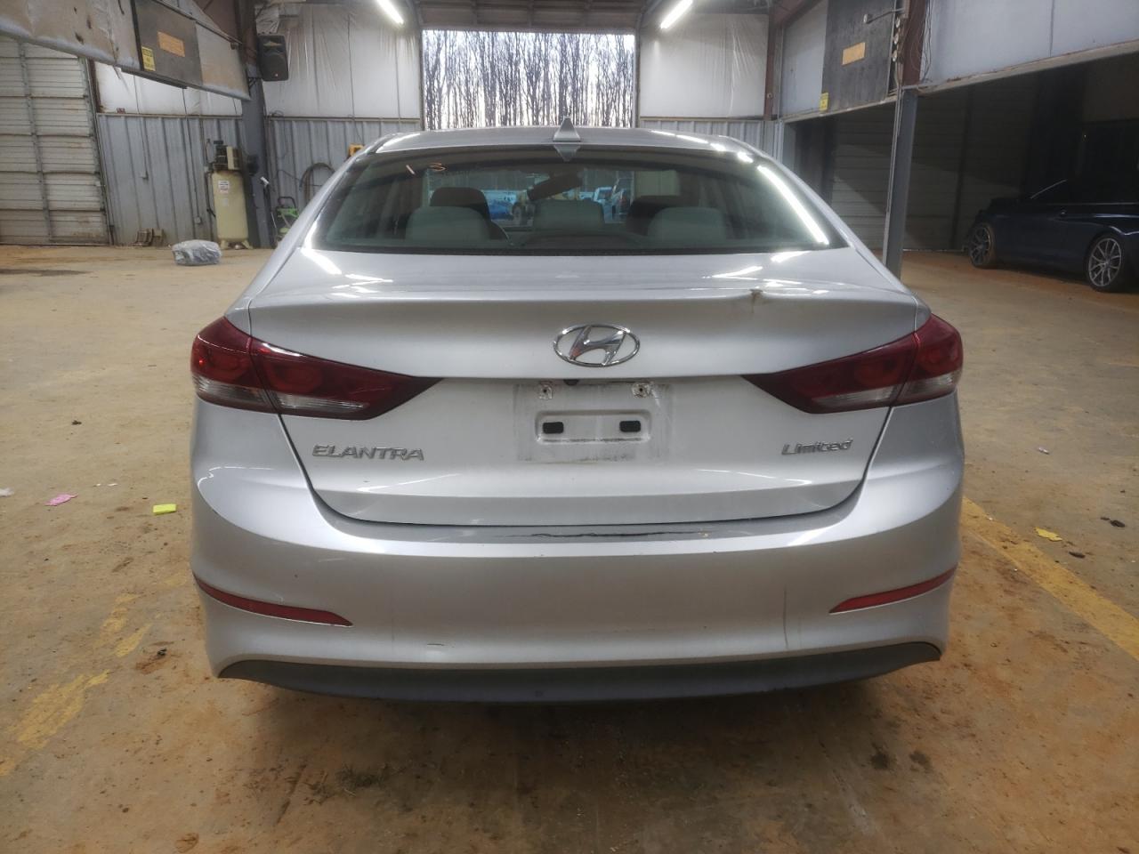 2017 HYUNDAI ELANTRA SE - Фото 6