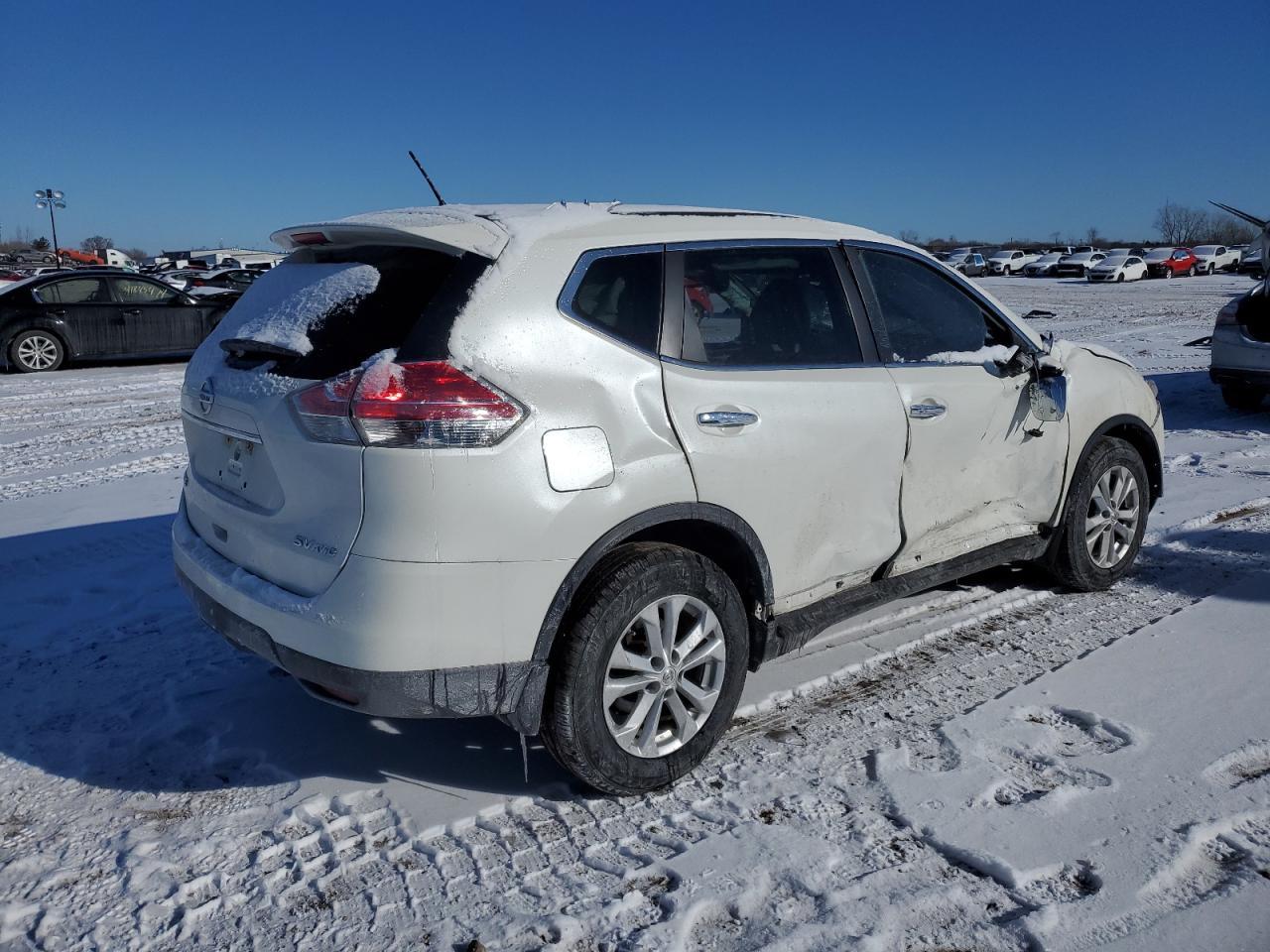 2015 NISSAN ROGUE S - Фото 3