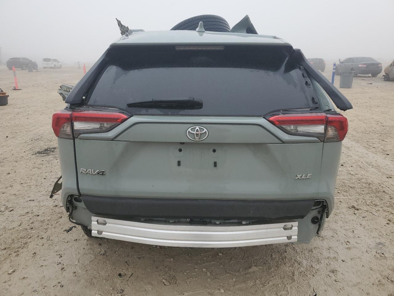 2022 TOYOTA RAV4 XLE P - Image 6