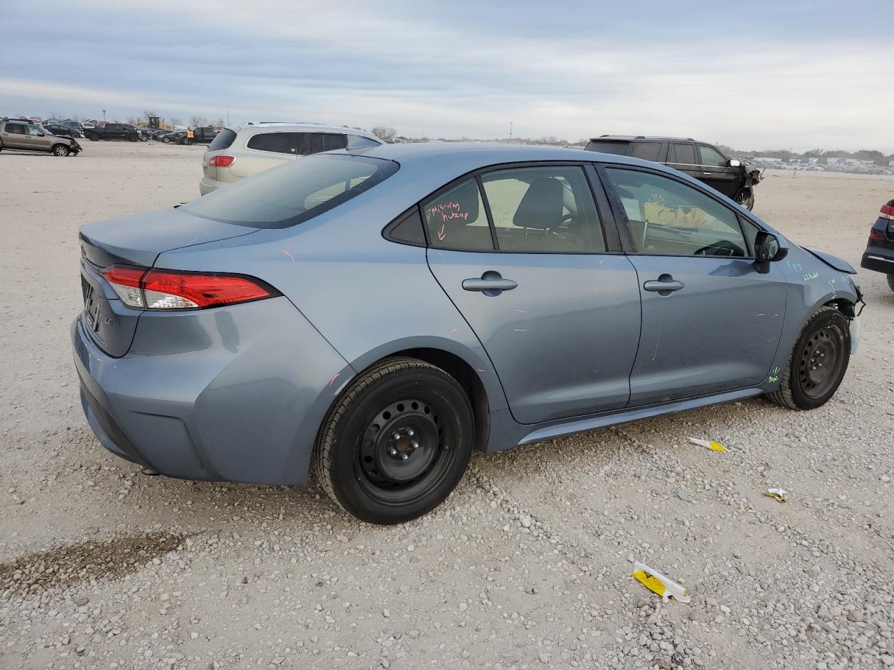 2020 TOYOTA COROLLA LE - Фото 3