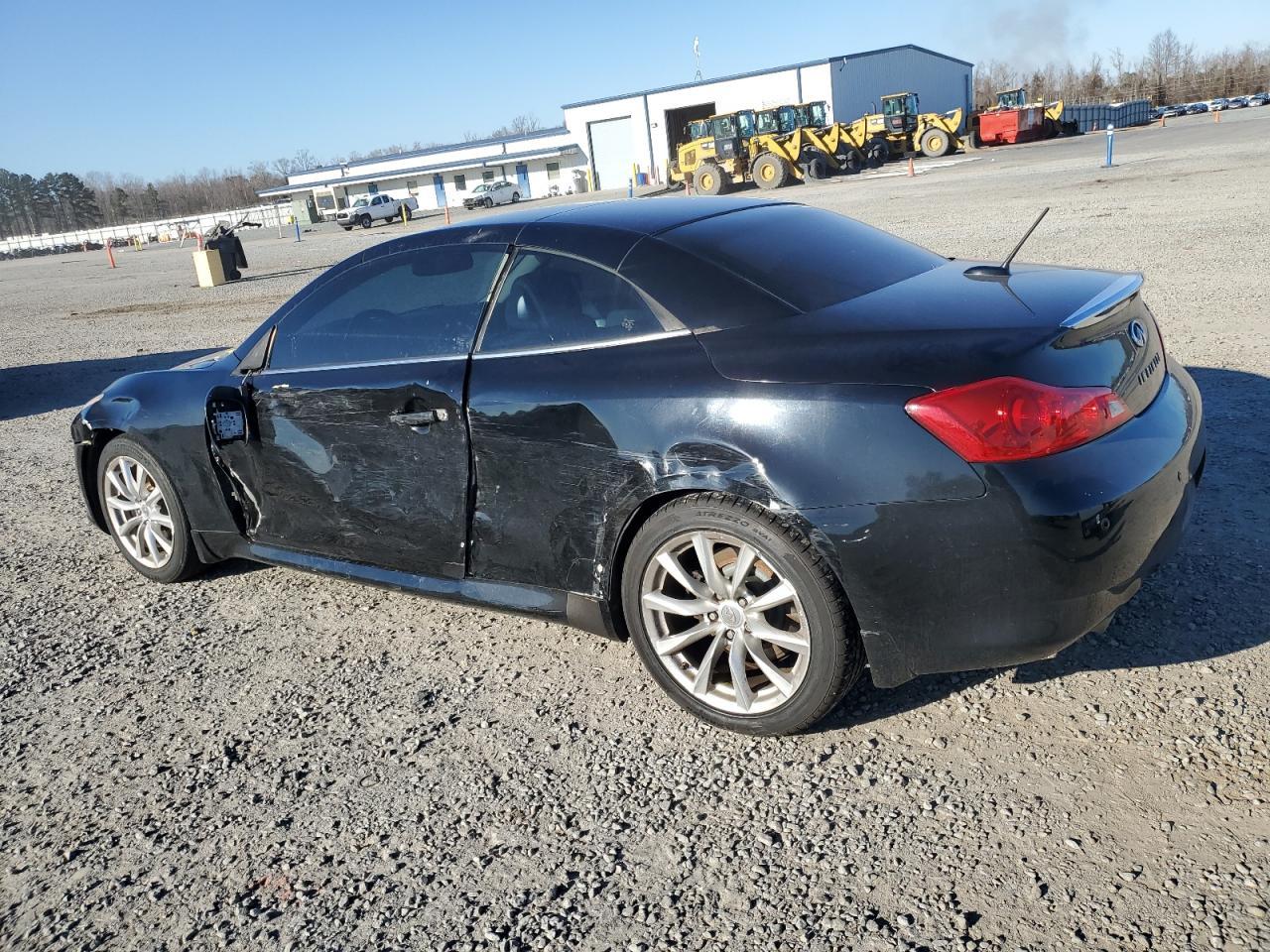 2011 INFINITI G37 BASE - Image 2