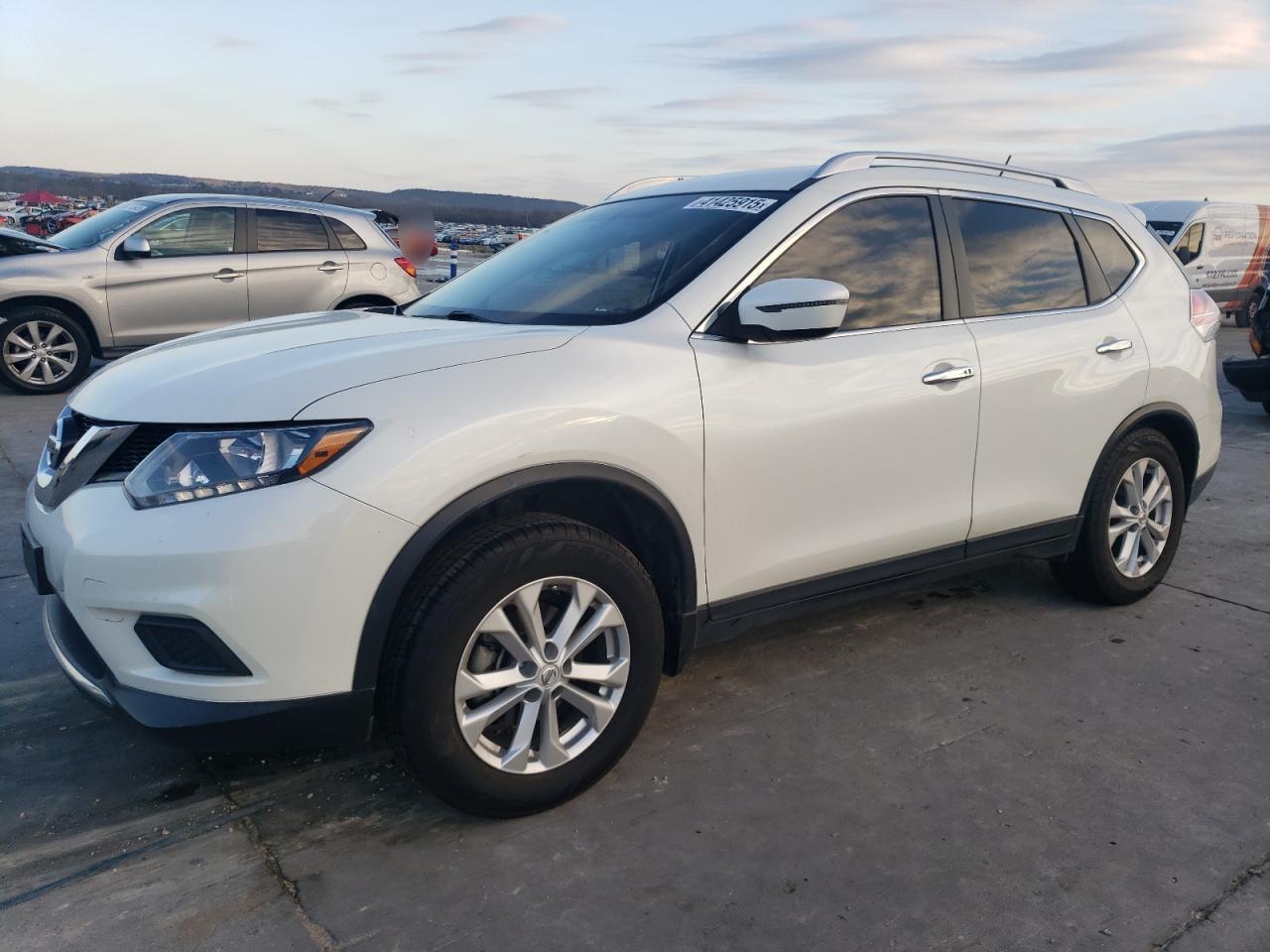2016 NISSAN ROGUE S