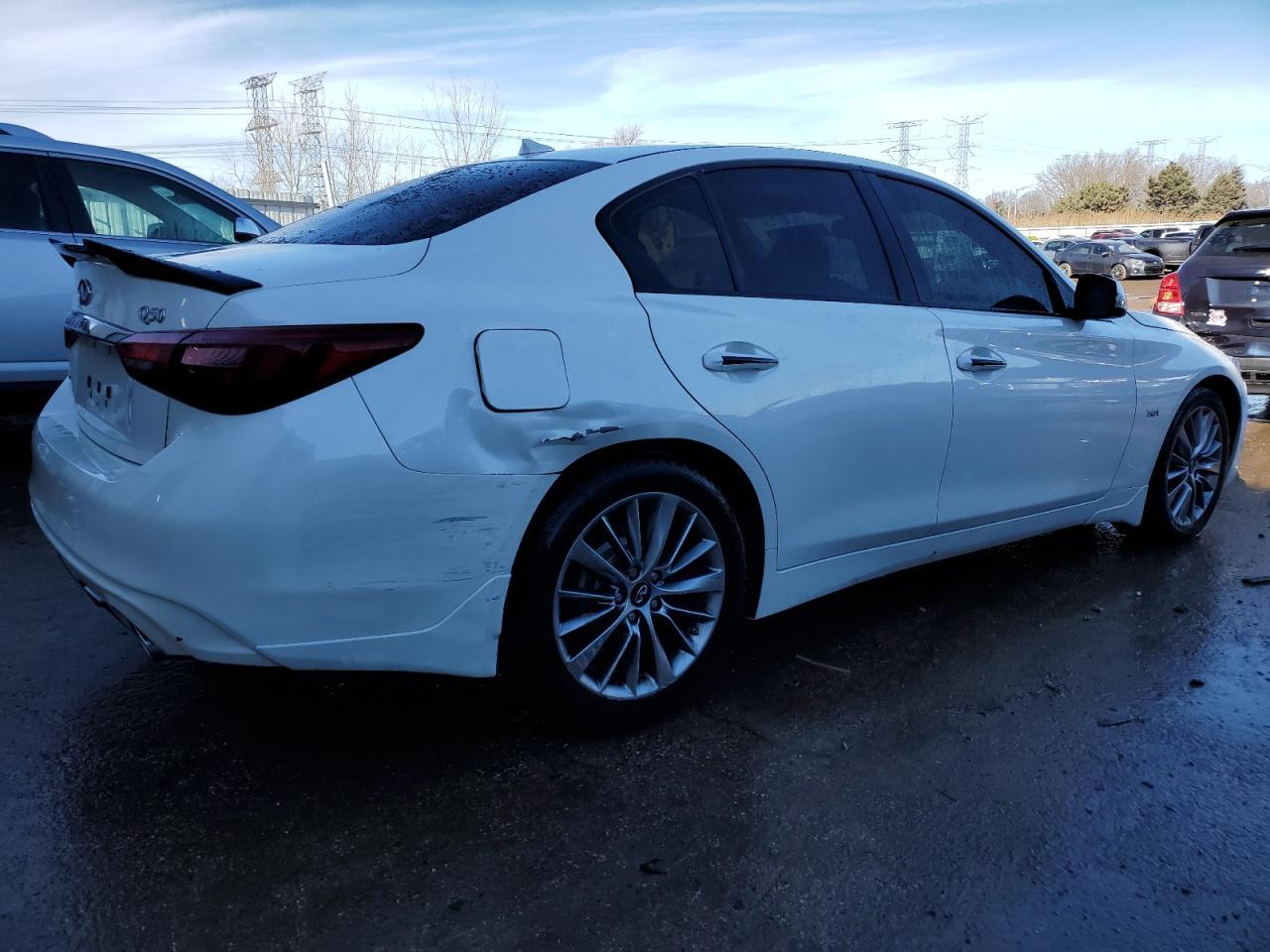 2018 INFINITI Q50 LUXE - Image 3