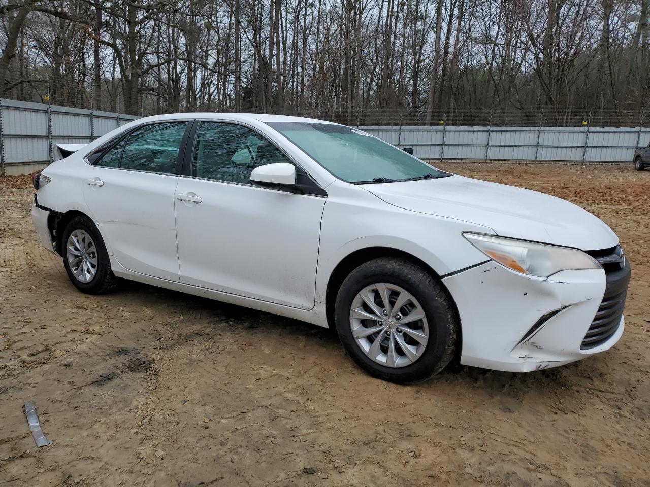 2017 TOYOTA CAMRY LE - Image 4