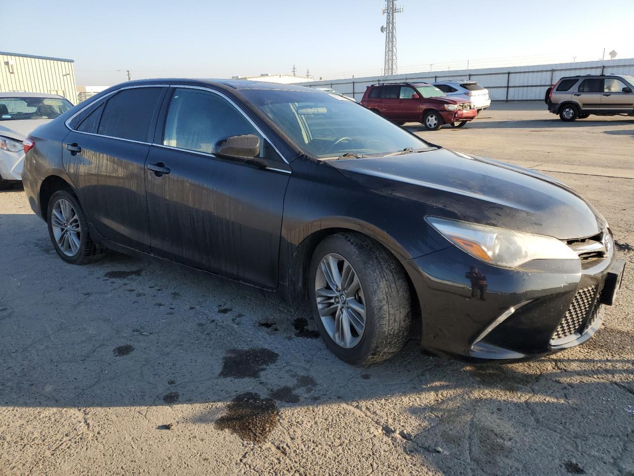 2017 TOYOTA CAMRY LE - Фото 4
