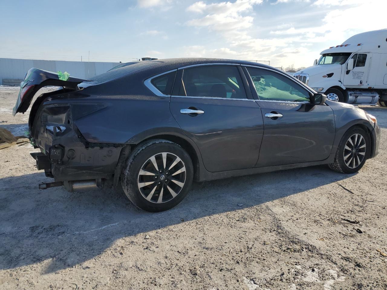 2018 NISSAN ALTIMA 2.5 - Фото 3