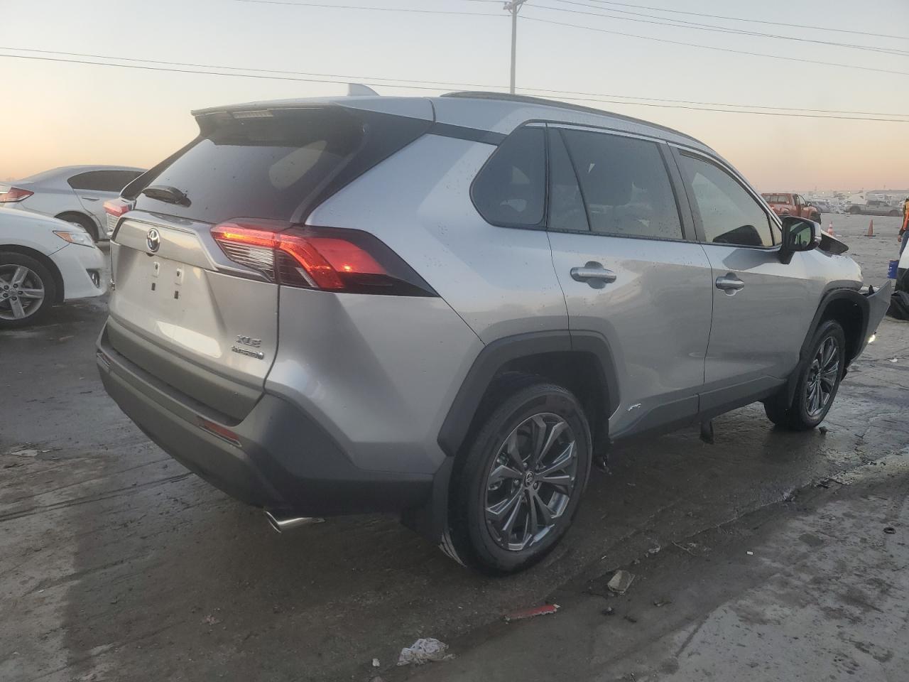 2024 TOYOTA RAV4 XLE P - Image 3