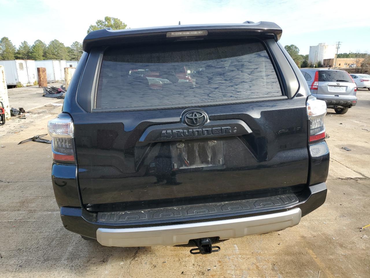 2020 TOYOTA 4RUNNER SR - Фото 6
