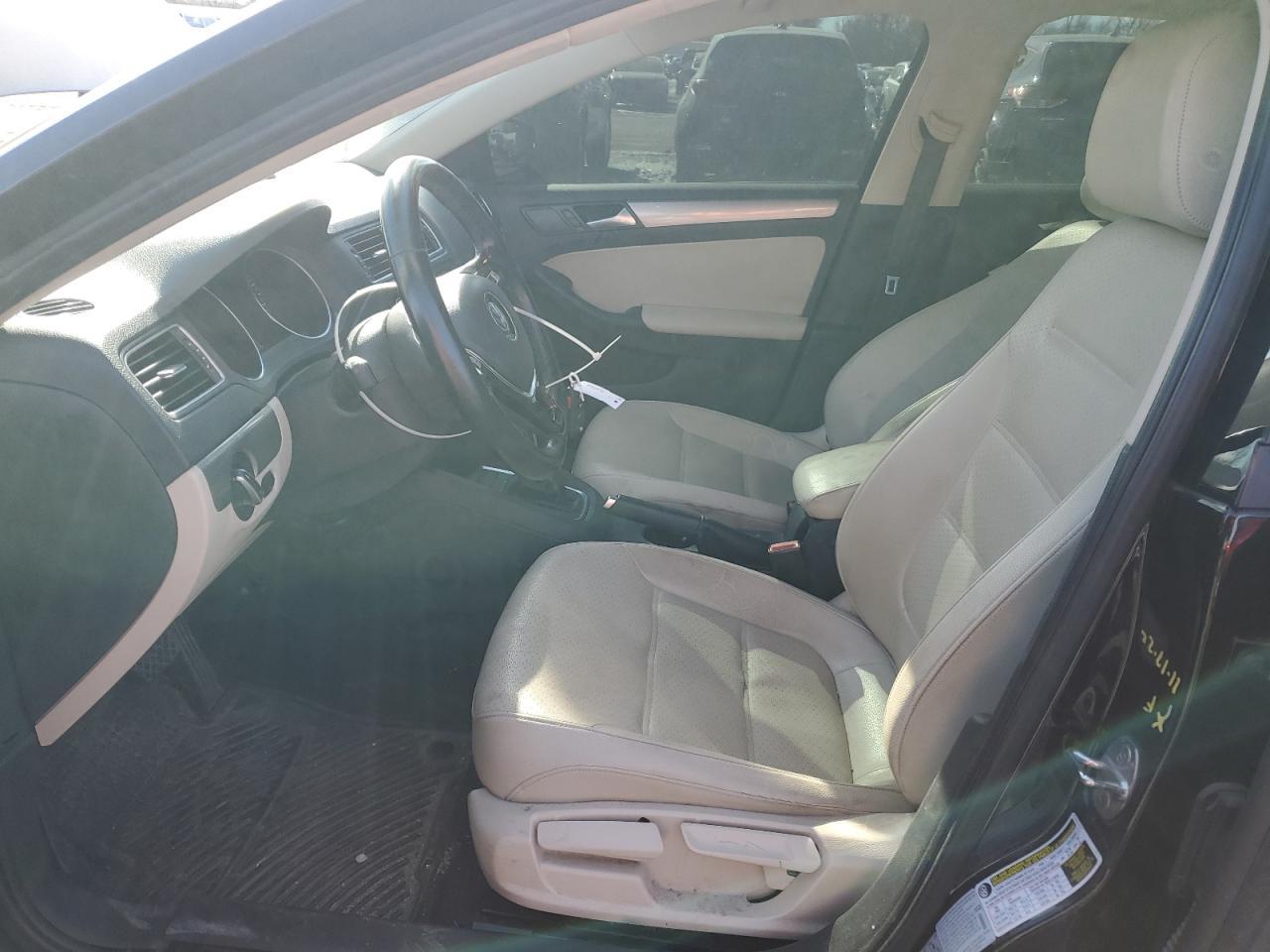 2017 VOLKSWAGEN JETTA SE - Image 7