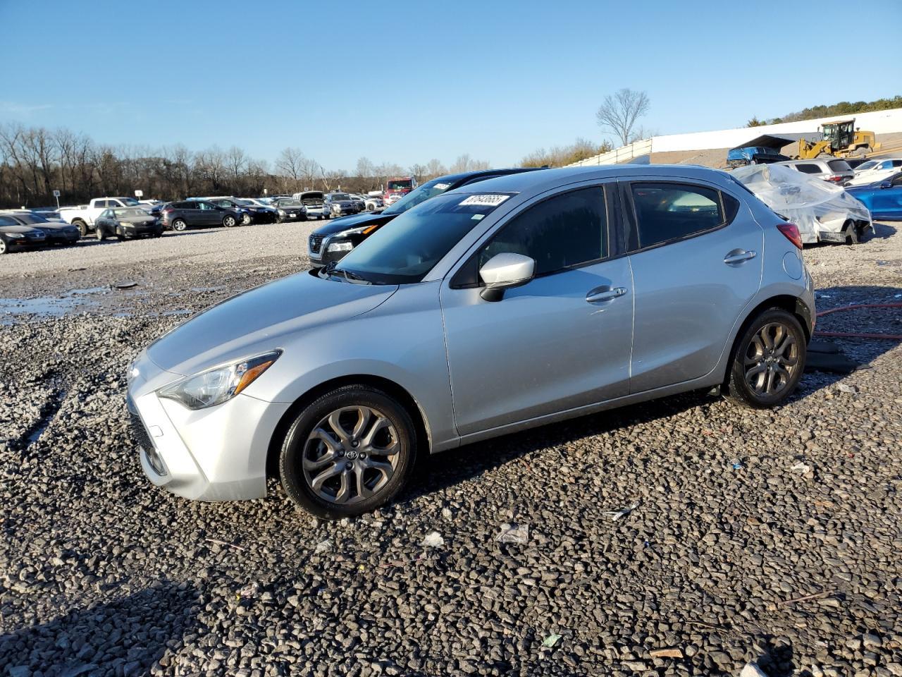 2020 TOYOTA YARIS LE car image