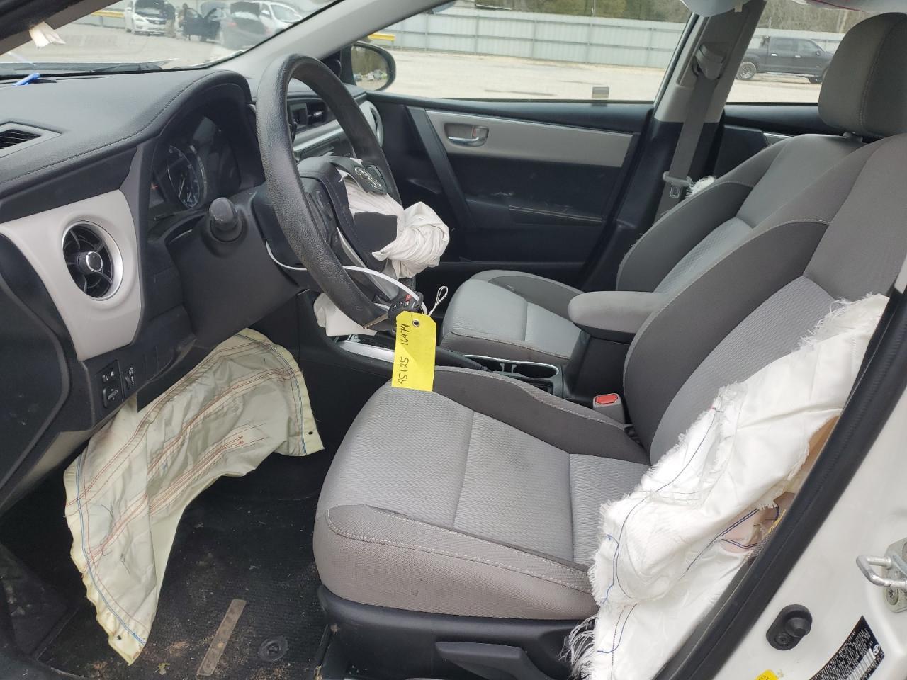 2019 TOYOTA COROLLA L - Фото 7