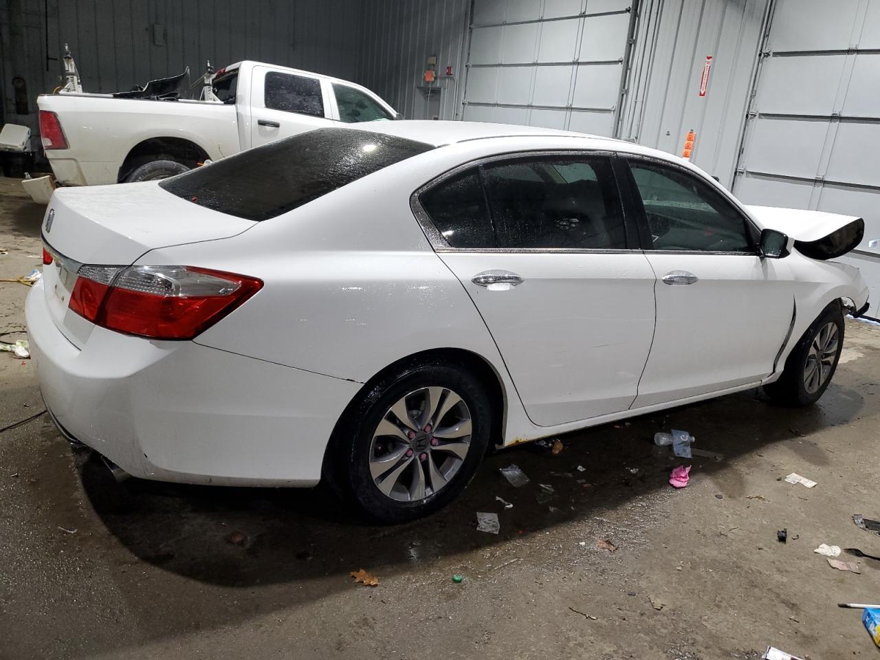 2014 HONDA ACCORD LX - Image 3