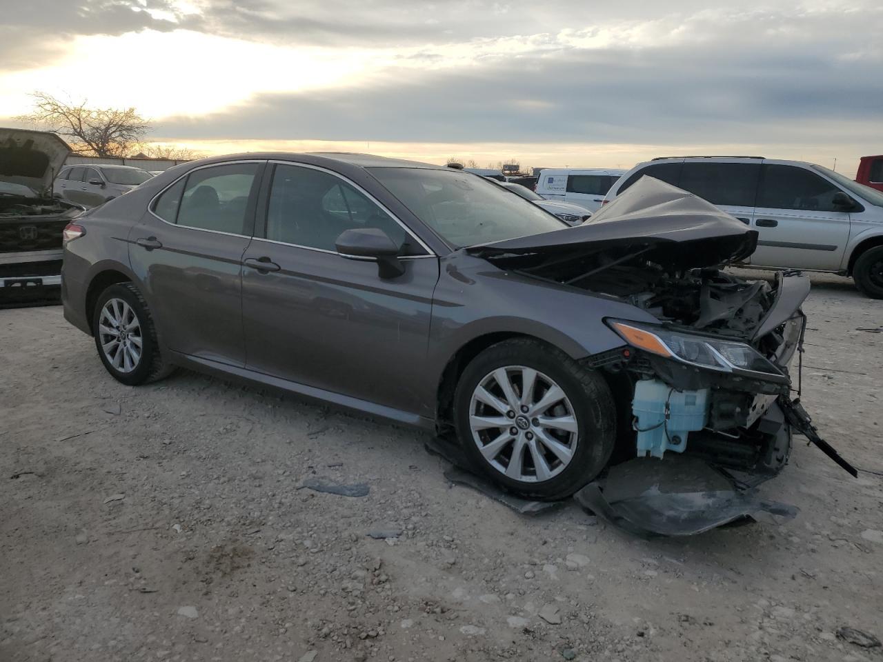 2018 TOYOTA CAMRY L - Image 4