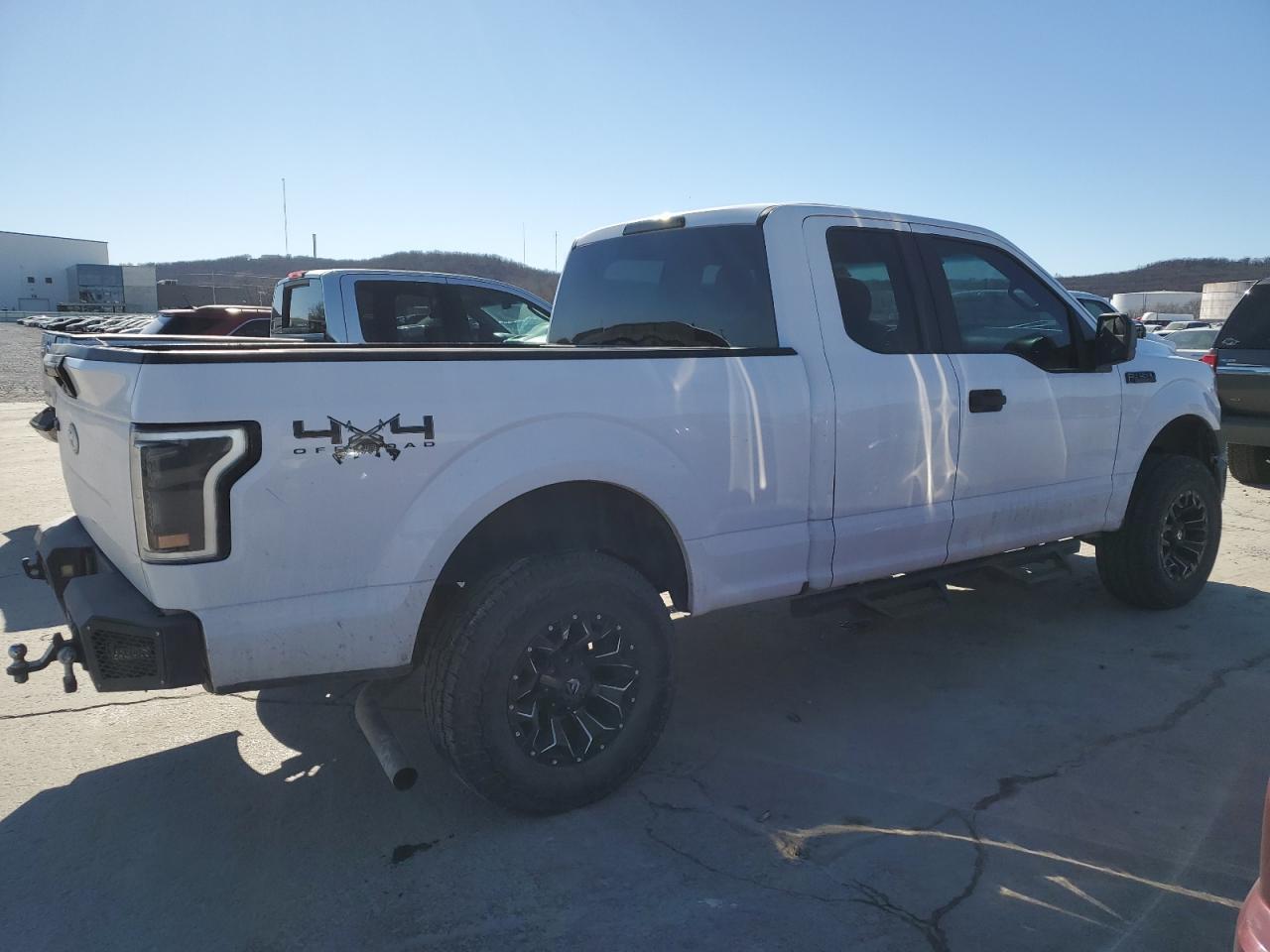 2017 FORD F150 SUPER - Фото 3