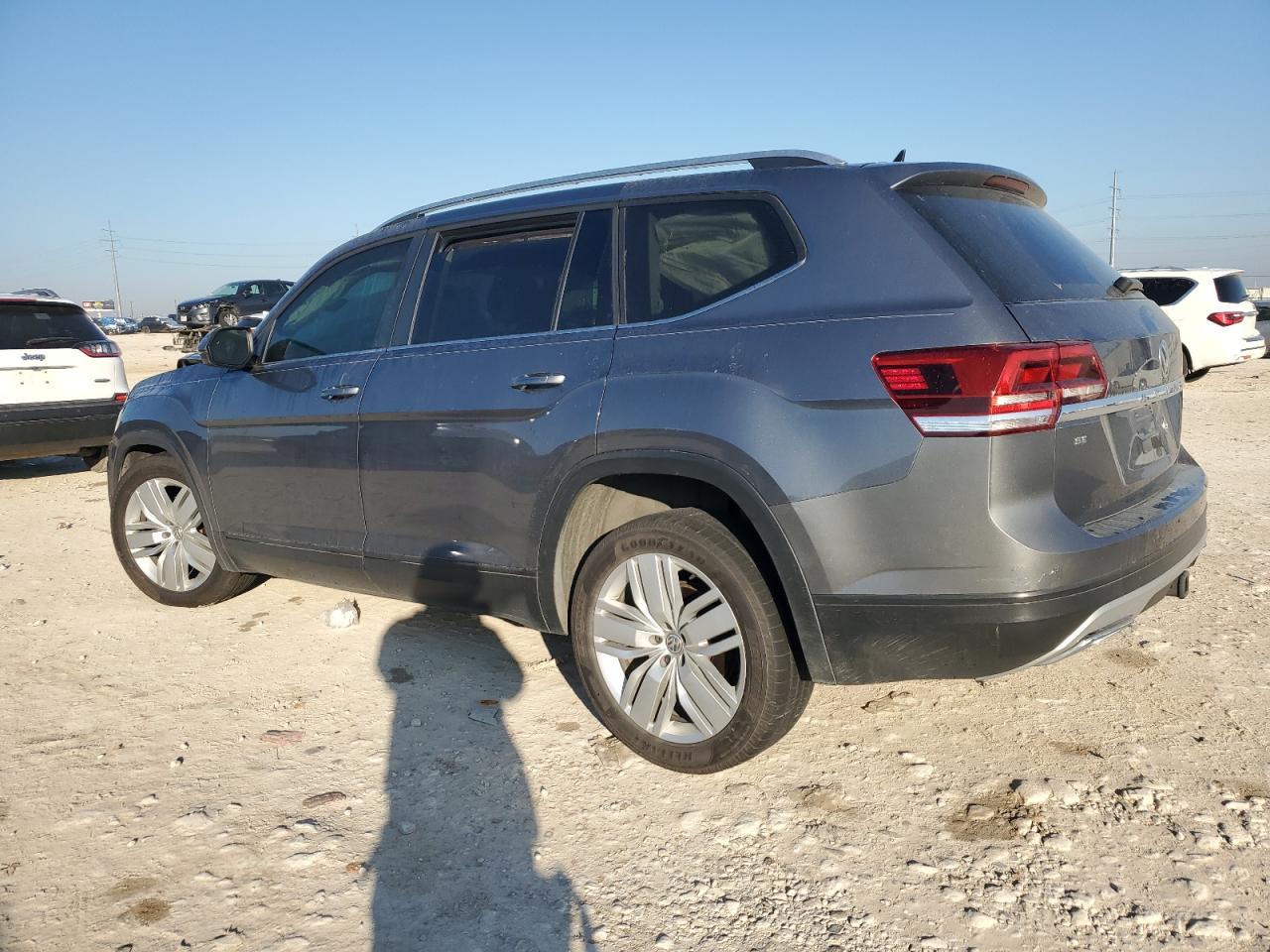 2019 VOLKSWAGEN ATLAS SE - Фото 2