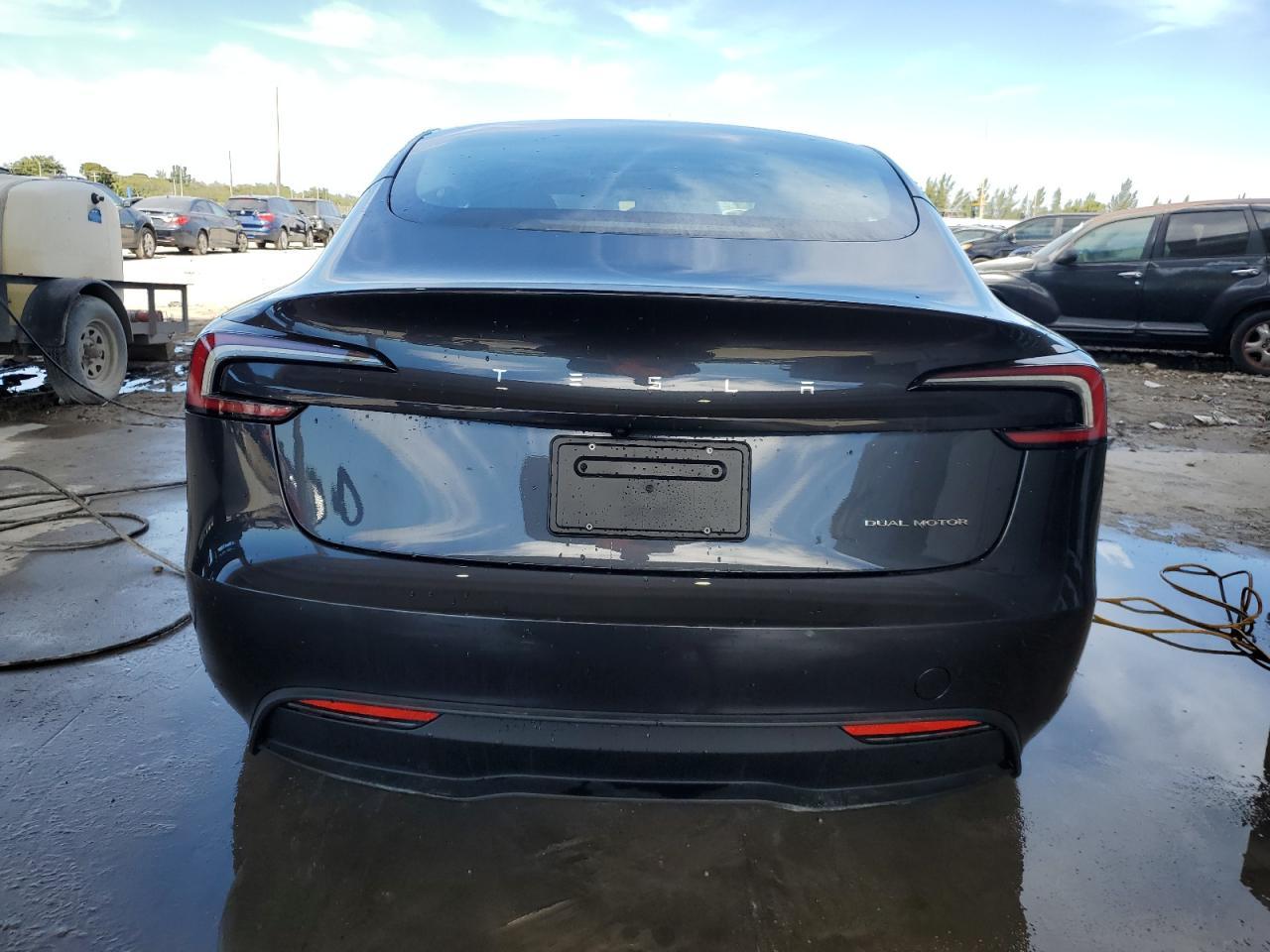 2024 TESLA MODEL 3 - Фото 6