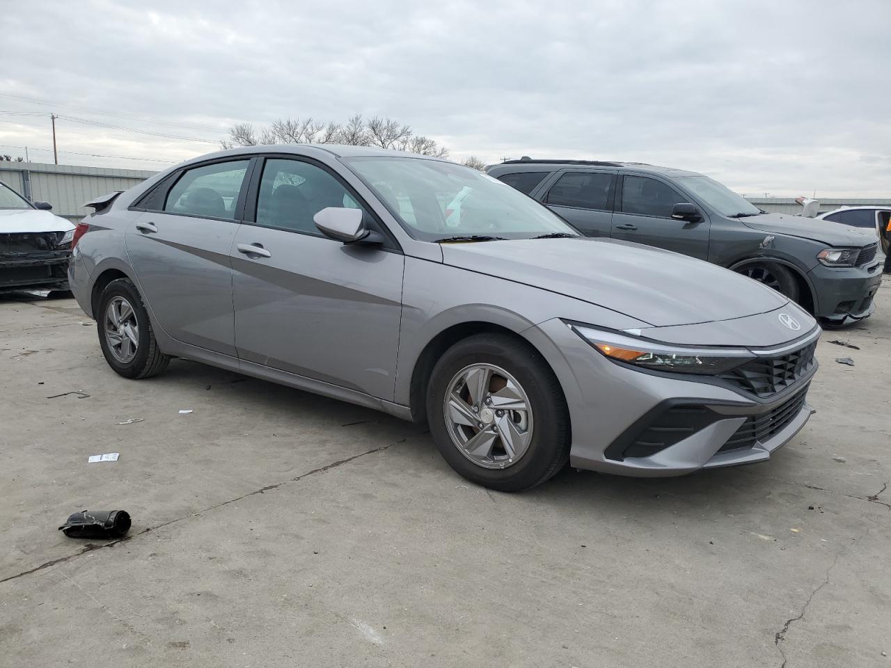 2024 HYUNDAI ELANTRA SE - Image 4