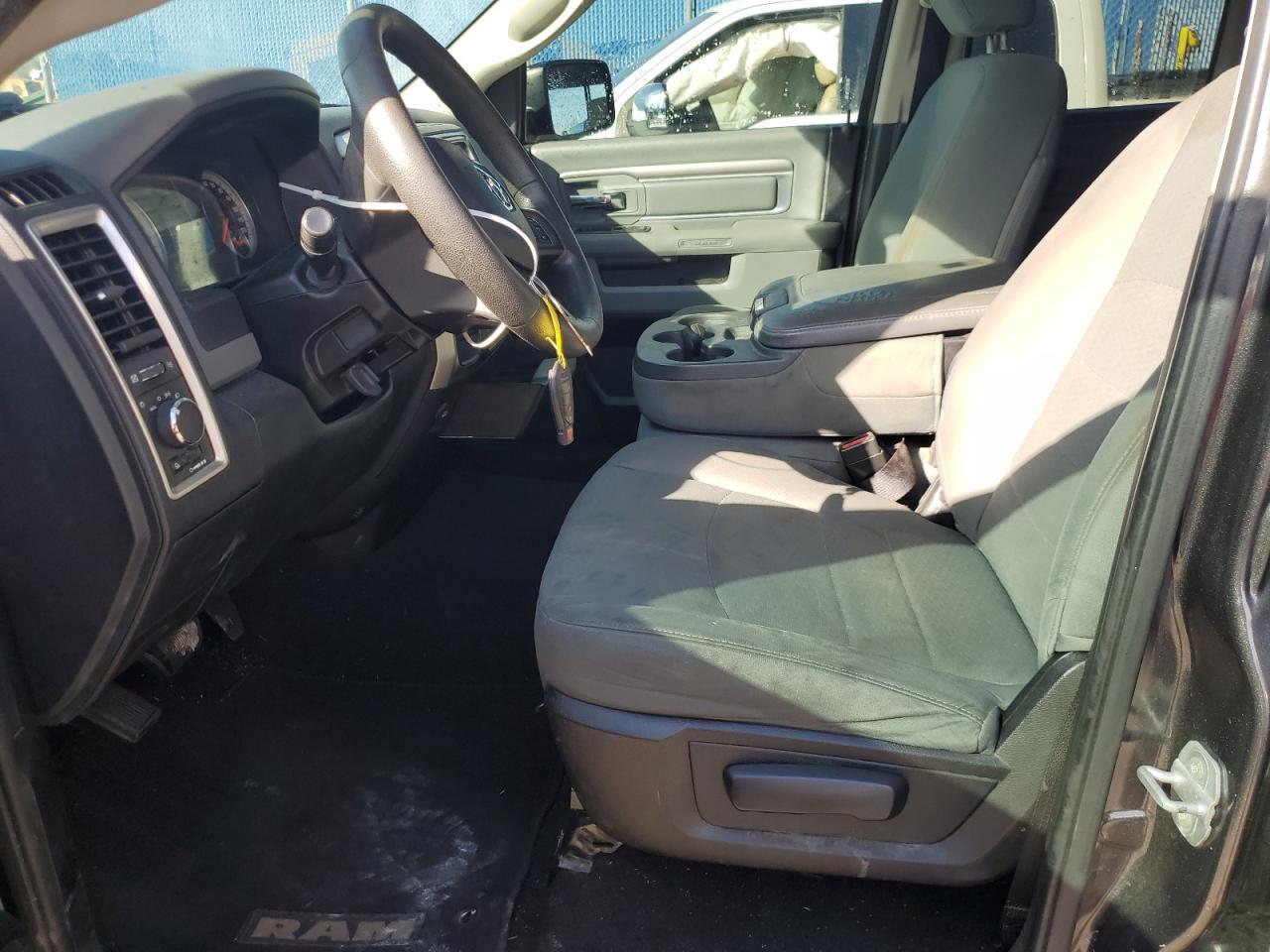 2015 RAM 1500 SLT - Image 7