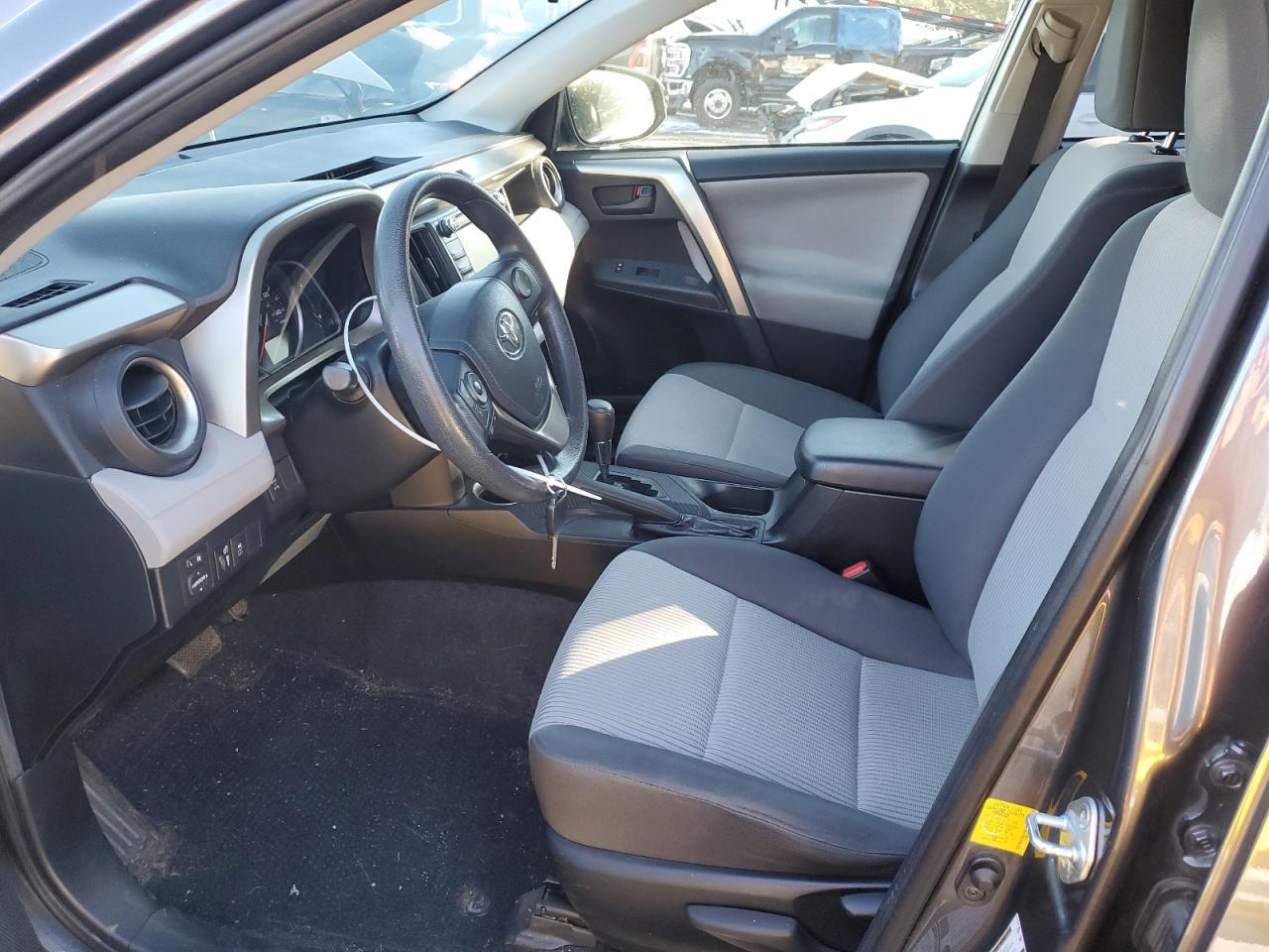 2014 TOYOTA RAV4 LE - Фото 7