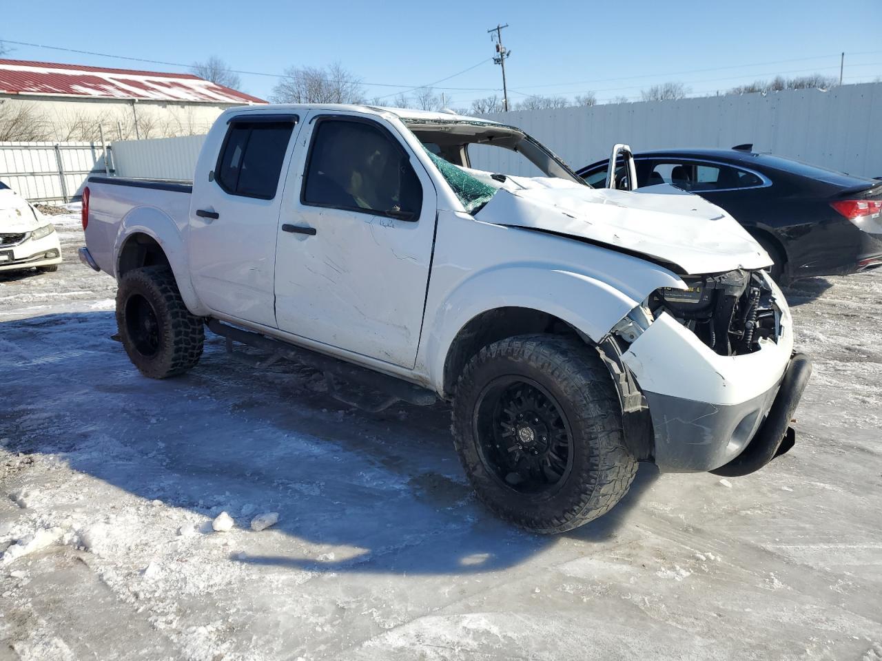 2017 NISSAN FRONTIER S - Image 4