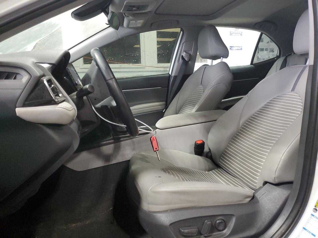 2021 TOYOTA CAMRY SE - Фото 7