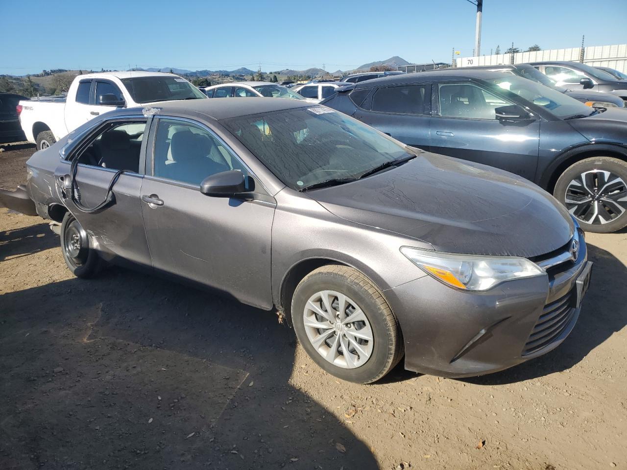 2016 TOYOTA CAMRY LE - Фото 4
