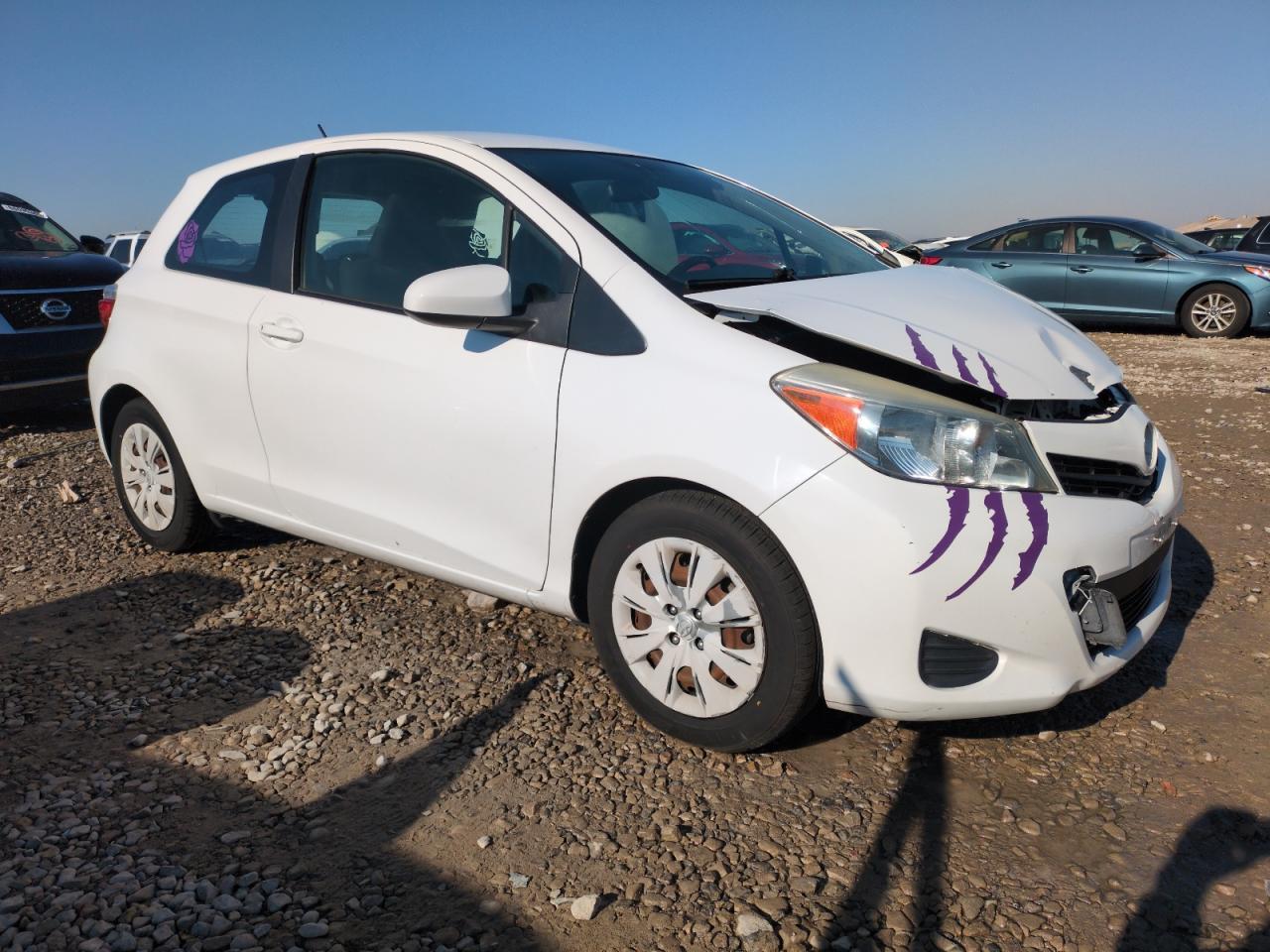 2014 TOYOTA YARIS - Фото 4
