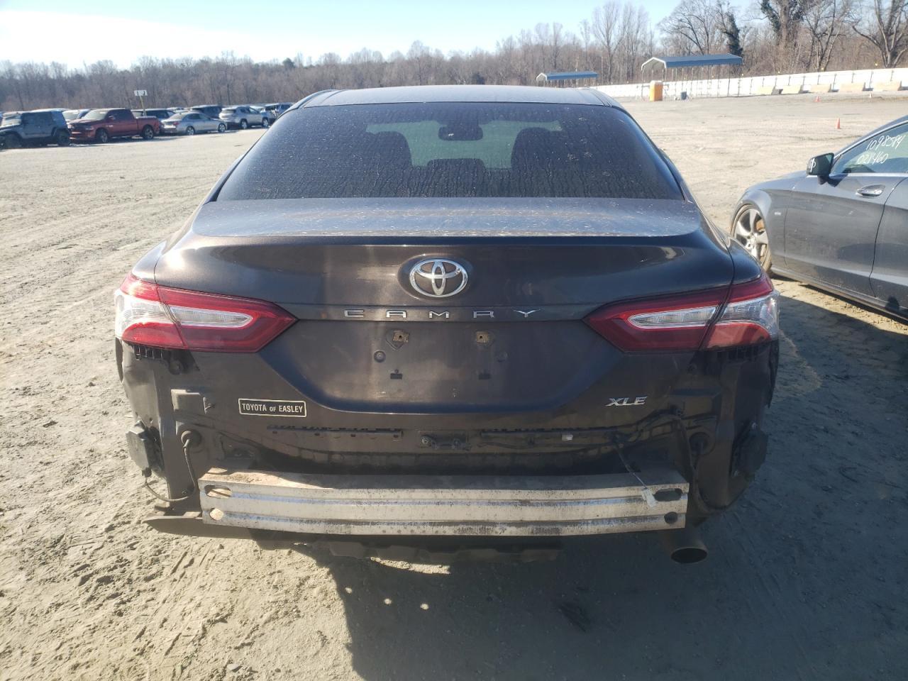 2018 TOYOTA CAMRY L - Image 6