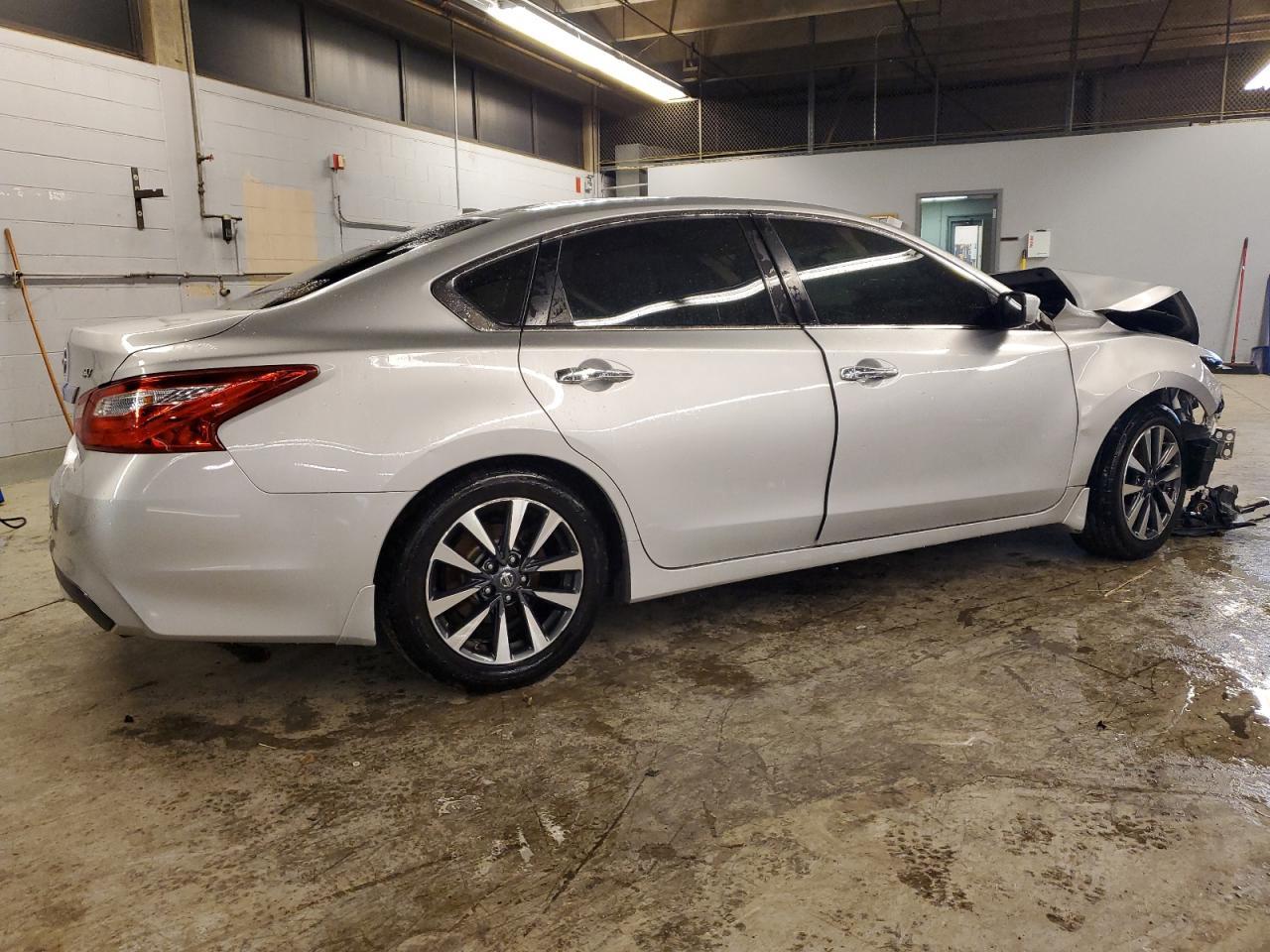 2016 NISSAN ALTIMA 2.5 - Фото 3
