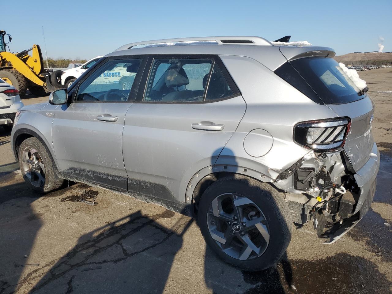 2022 HYUNDAI VENUE SEL - Фото 2