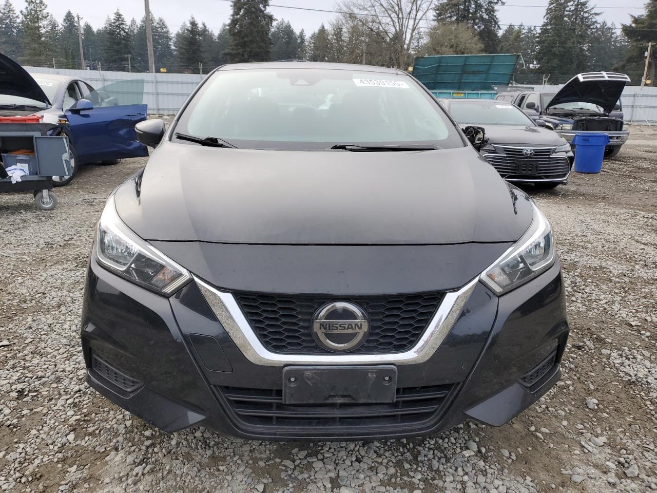 2021 NISSAN VERSA SV - Фото 5