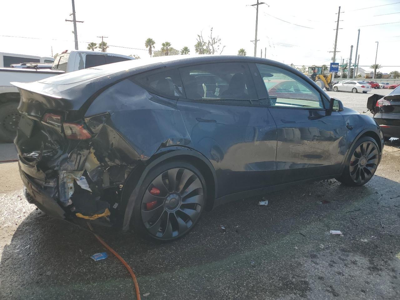 2024 TESLA MODEL Y - Image 3