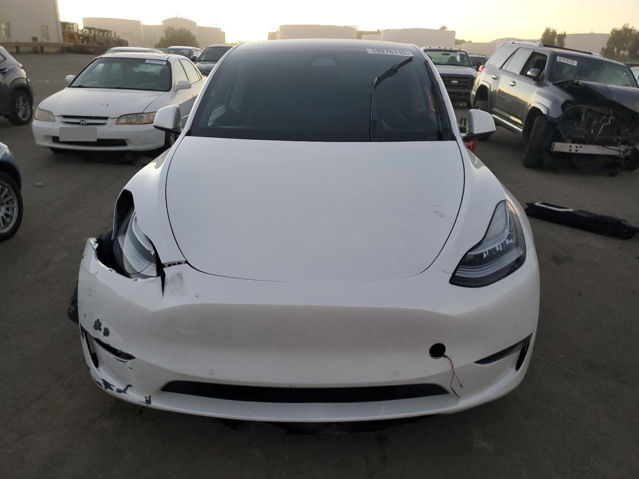 2022 TESLA MODEL Y - Фото 5