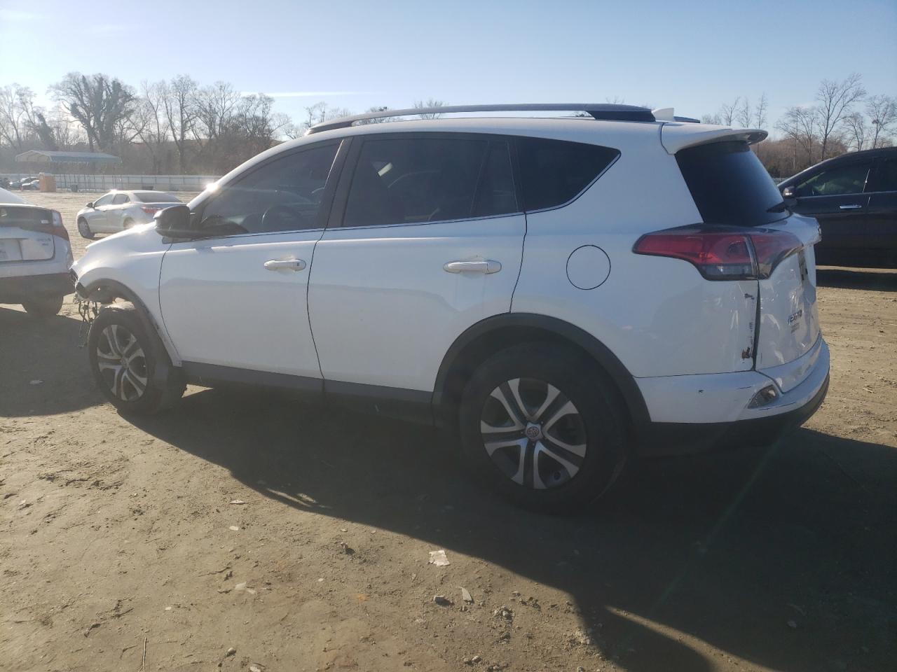 2018 TOYOTA RAV4 LE - Image 2