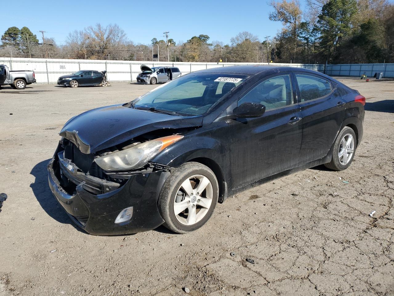 2013 HYUNDAI ELANTRA GL