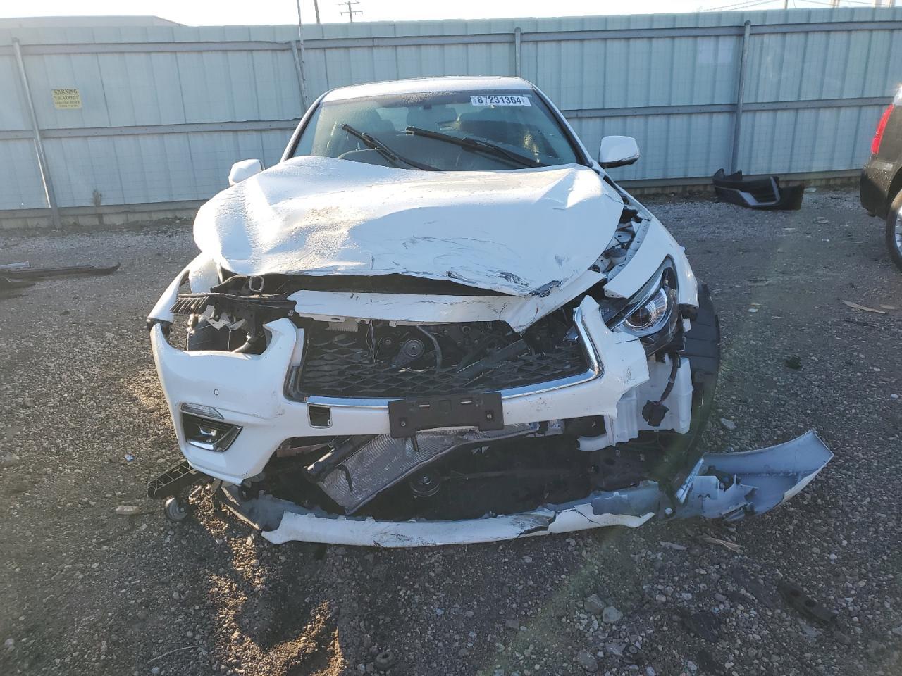 2018 INFINITI Q50 LUXE - Image 5