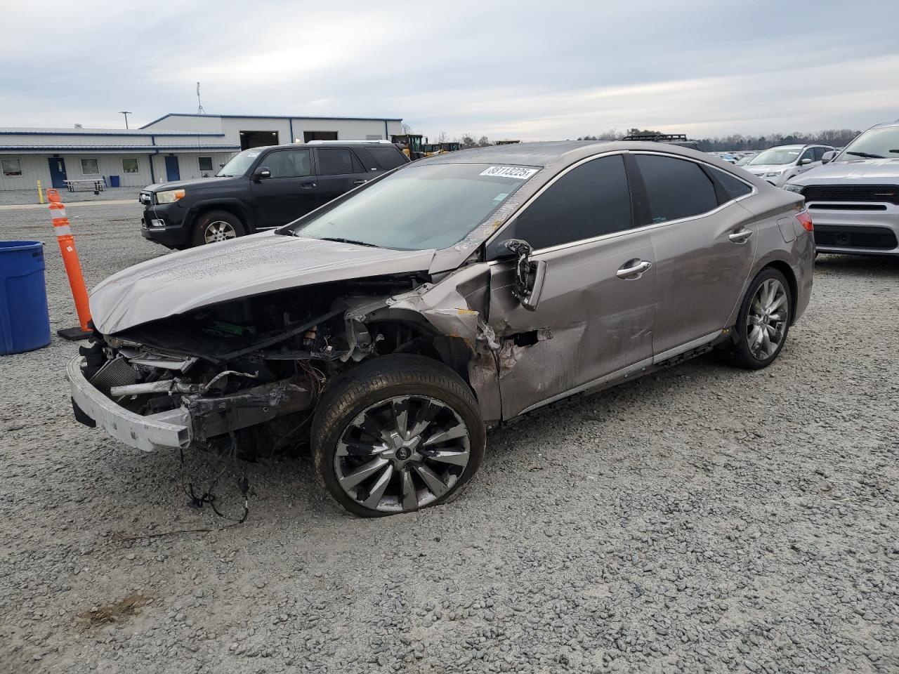 2012 HYUNDAI AZERA GLS