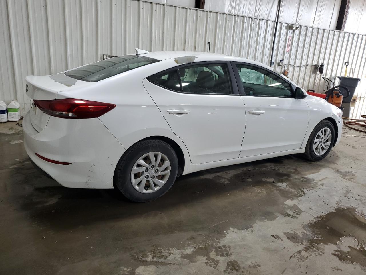 2017 HYUNDAI ELANTRA SE - Image 3
