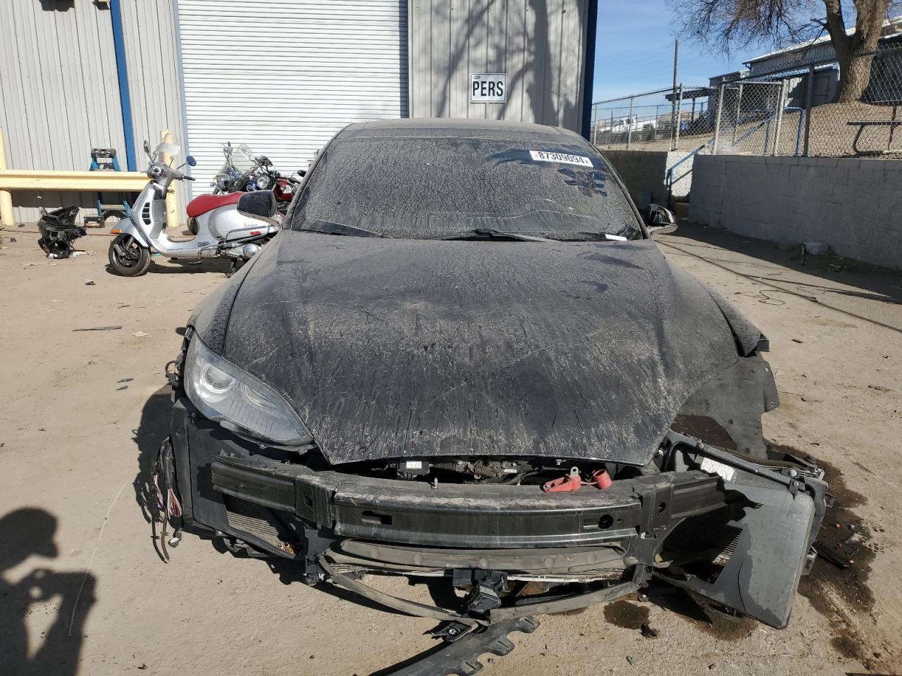 2015 TESLA MODEL S P8 - Фото 5