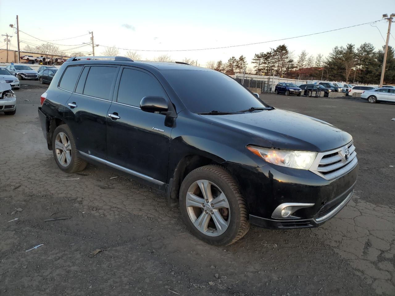 2012 TOYOTA HIGHLANDER - Image 4