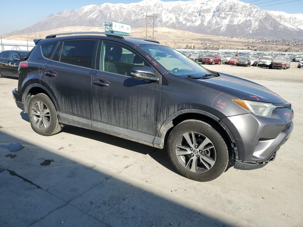 2017 TOYOTA RAV4 XLE - Фото 4
