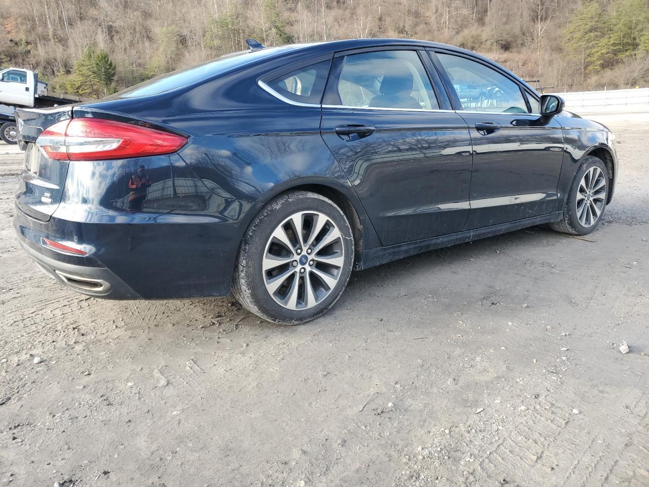 2020 FORD FUSION SE - Image 3