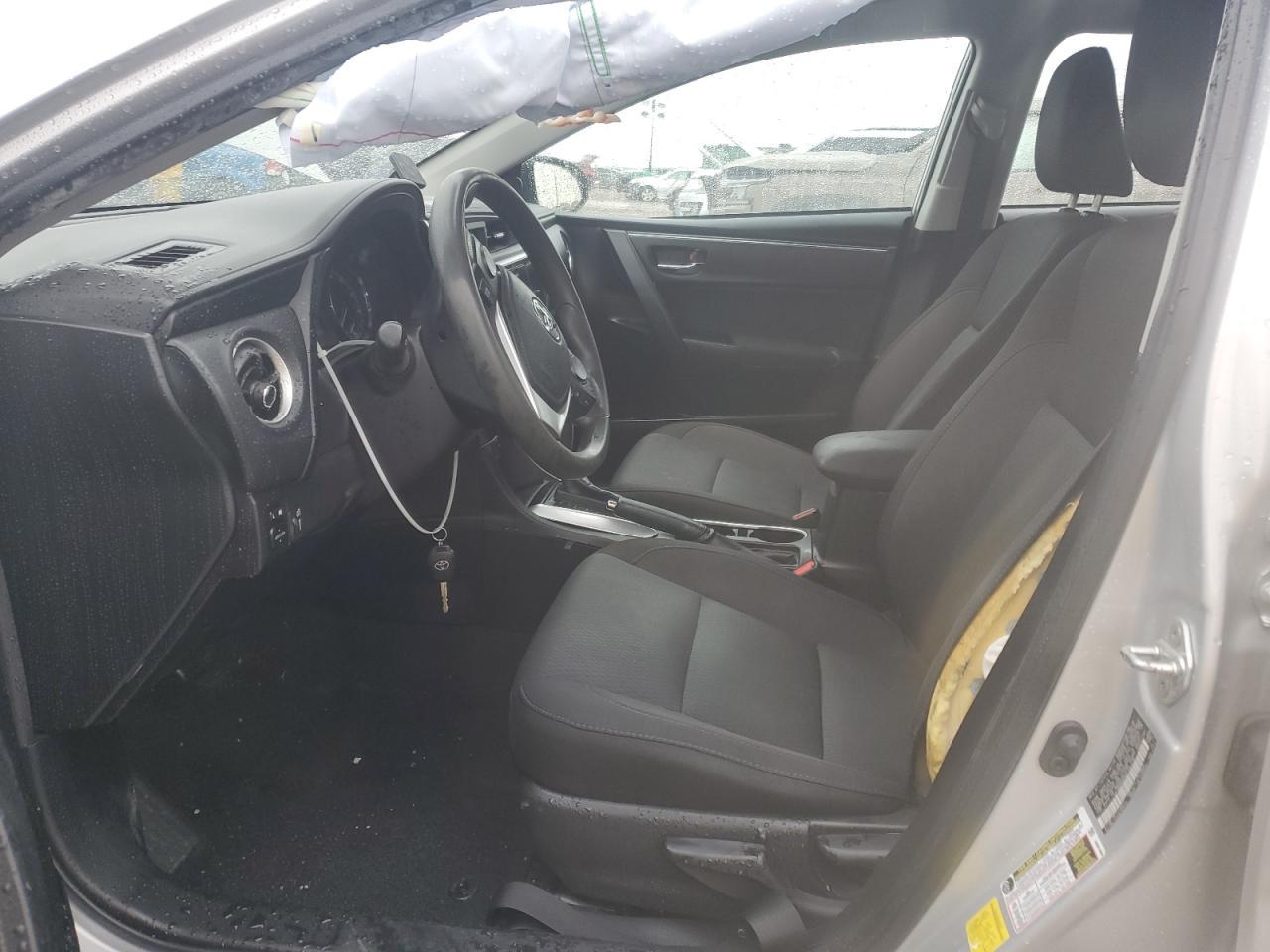 2019 TOYOTA COROLLA L - Фото 7
