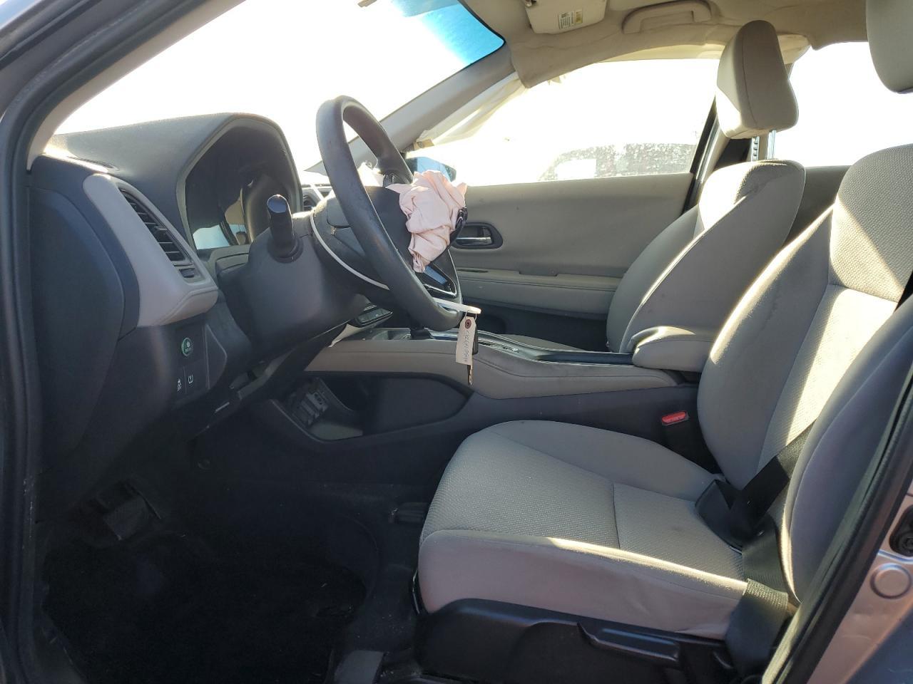 2018 HONDA HR-V LX - Image 7