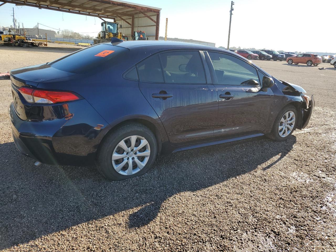 2021 TOYOTA COROLLA LE - Image 3