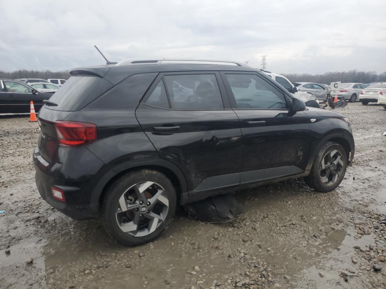 2023 HYUNDAI VENUE SEL - Фото 3