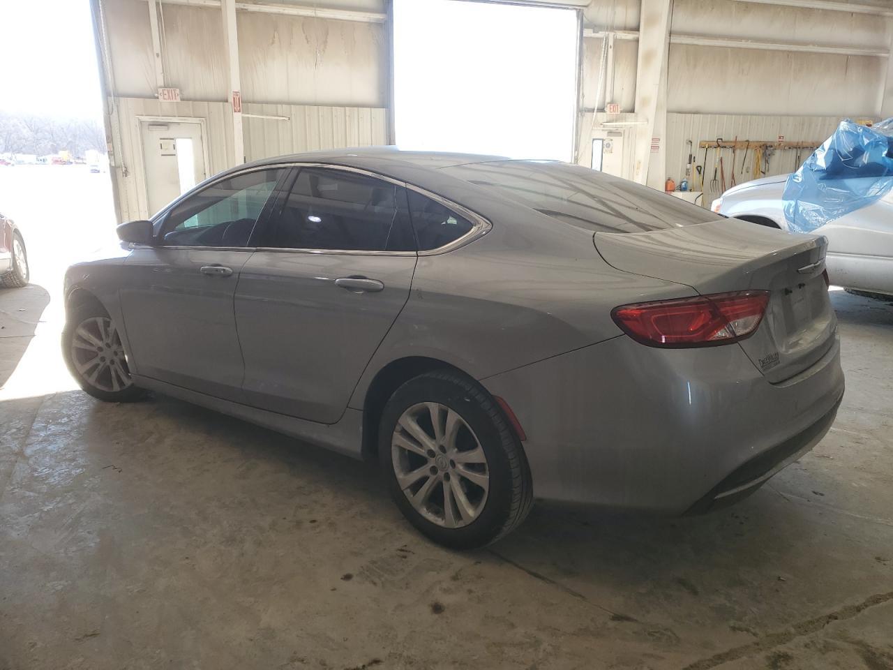 2015 CHRYSLER 200 LIMITE - Image 2