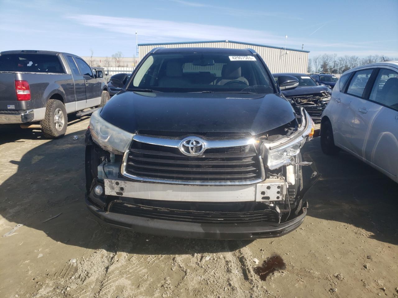 2015 TOYOTA HIGHLANDER - Фото 5
