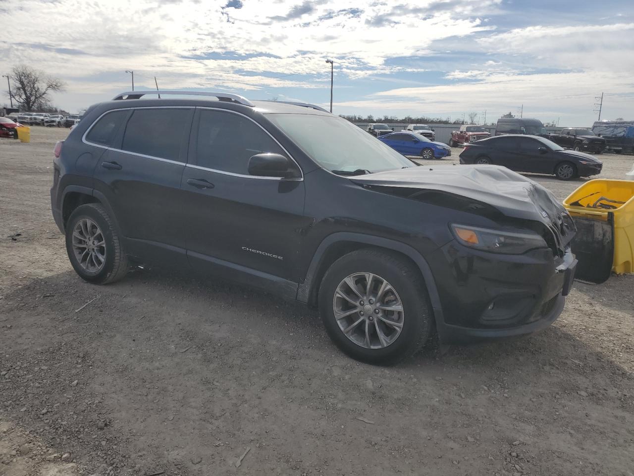 2019 JEEP CHEROKEE L - Image 4