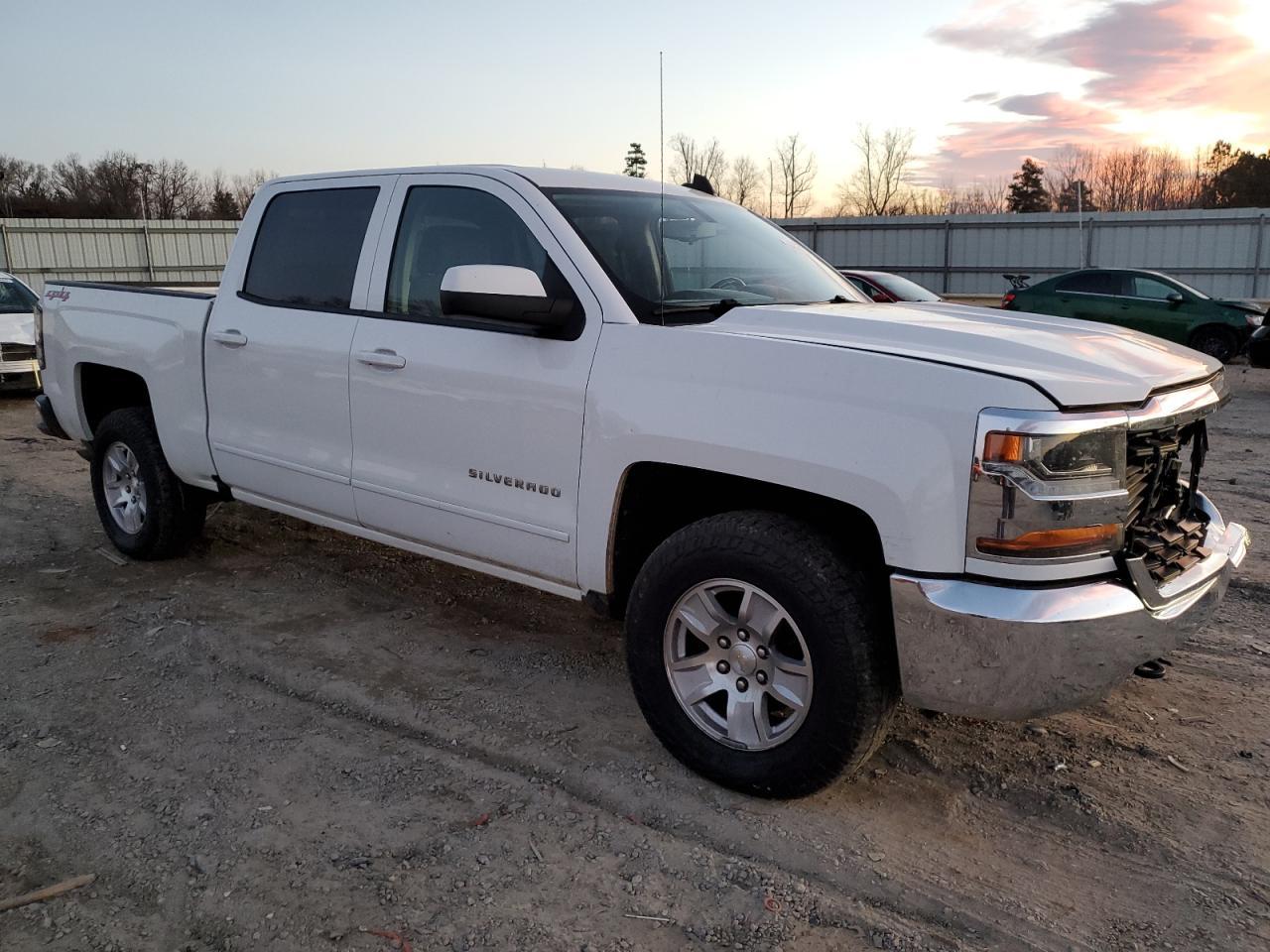 2018 CHEVROLET SILVERADO - Фото 4